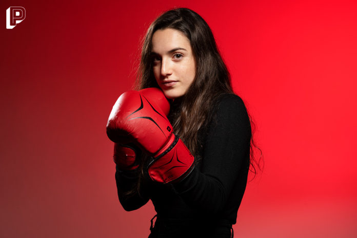 Aurora Caroli - Petrolio savate